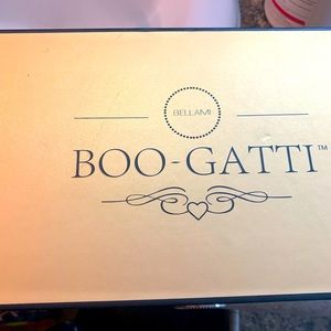 Bellami Boogatti pony tail extension. Jet Black.